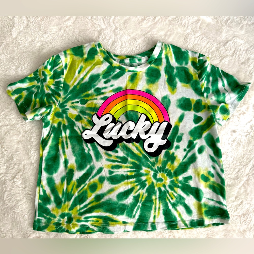 Girls T. Patrick’s day shirt.